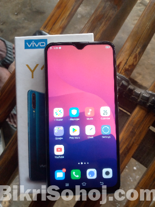 Vivo y17